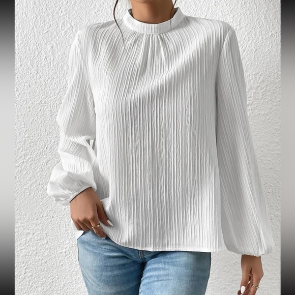 Boho mock neck keyhole back blouse - Picture 8 of 12